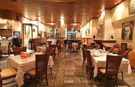 Iniohos Restaurant - 10