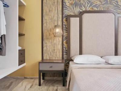 Mavrias Complex - 89