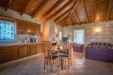 Mavrias Complex - 19