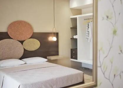 Mavrias Complex - 97