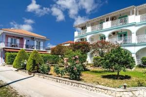 Rania's Deluxe Studios, Tsilivi-Planos