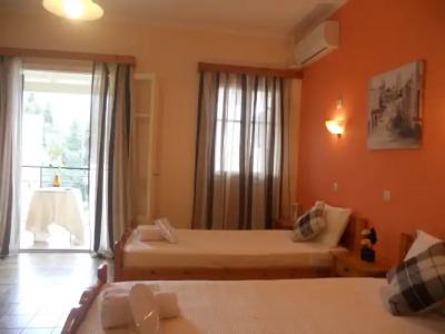 Elli Marina Studios and Apartments - 3