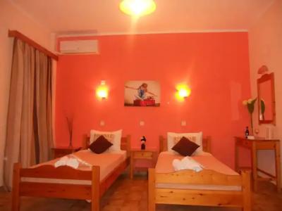 Elli Marina Studios and Apartments - 4