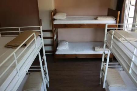 Pella Inn Hostel - 28