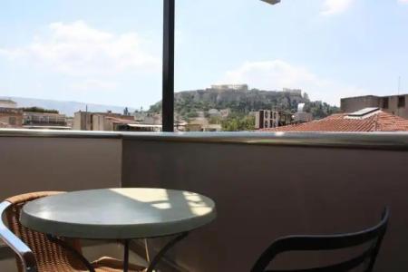 Pella Inn Hostel - 40