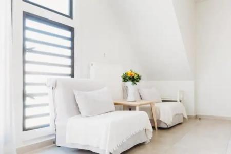 Athens Studios - 122