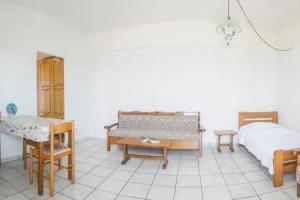 Yiannis Hotel, Arkasa