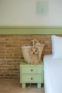 Saronis Agistri - Adults Only - 50