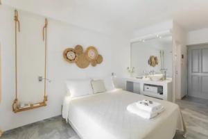 Margarita Studios Ambelas, Paros Island