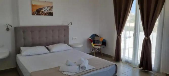 Thira's Dolphin - 103