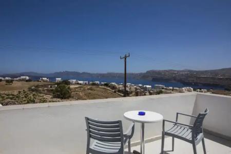 Thira's Dolphin - 82