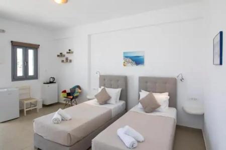 Thira's Dolphin - 92