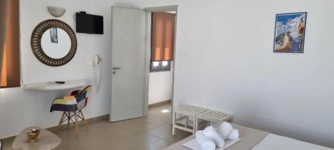 Thira's Dolphin - 106