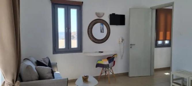 Thira's Dolphin - 104