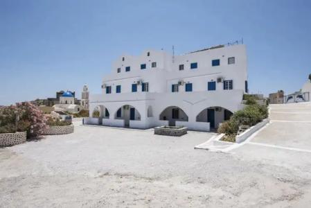 Thira's Dolphin - 42