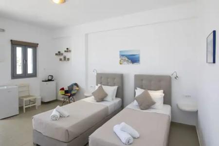 Thira's Dolphin - 28