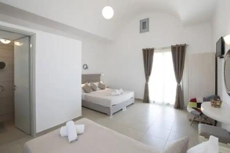 Thira's Dolphin - 78