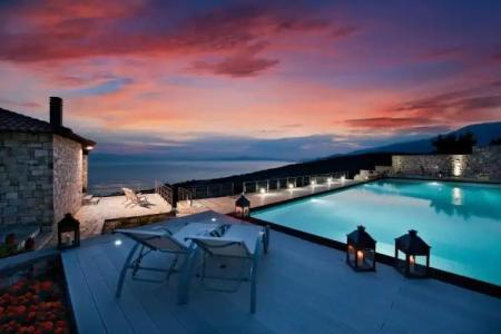 Karavia Lux Inn - 39