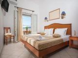 Standard Double room with partial sea view