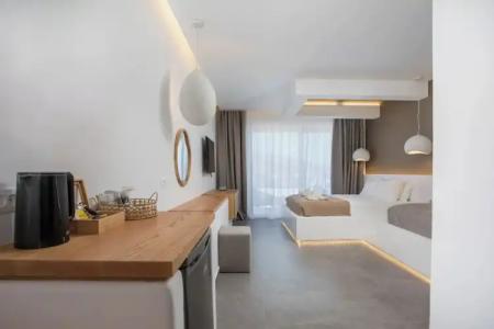 Lambis Studios & Apartments - 30