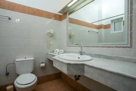 Lambis Studios & Apartments - 6