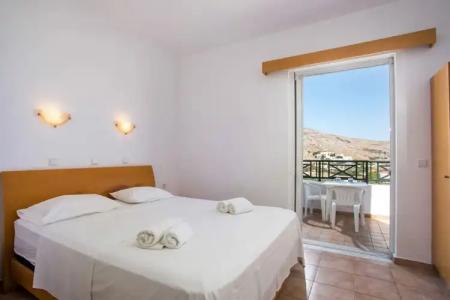 Lambis Studios & Apartments - 68