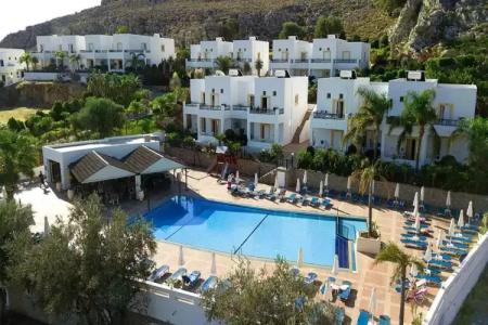 Lambis Studios & Apartments - 7