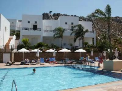 Lambis Studios & Apartments - 8