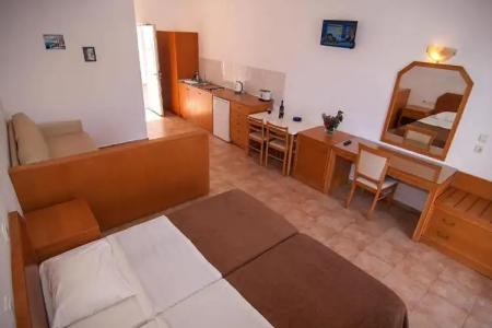 Lambis Studios & Apartments - 80