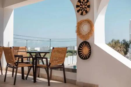 Lambis Studios & Apartments - 12