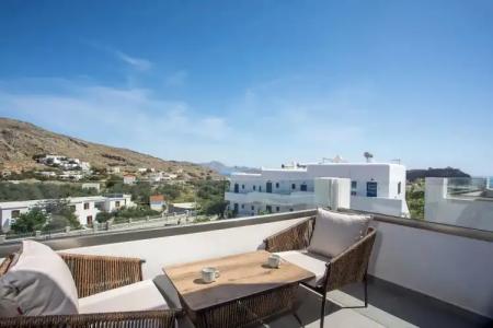 Lambis Studios & Apartments - 35