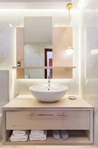 Eliza by Panel Hospitality - 78