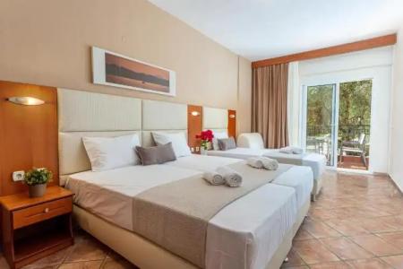 Aloni Pefkochori - 80