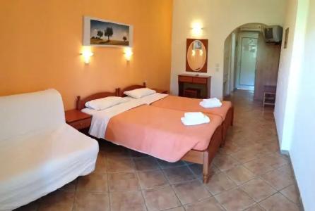 Aloni Pefkochori - 2