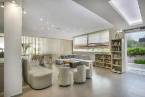 Anna Hotel, Pefkohori