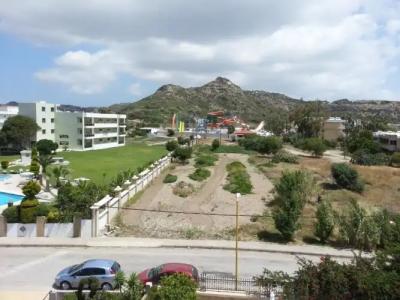 Elarin Studios & Apartments - 9