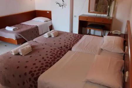 Elarin Studios & Apartments - 34