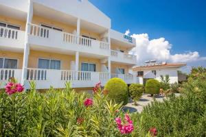 Iatridis Studios Faliraki, Faliraki