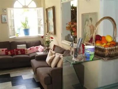 Romantic Palace Beach Apartments - 8