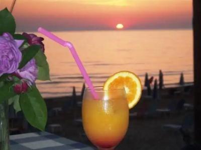 Romantic Palace Beach Apartments - 20