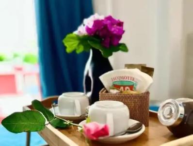 Romantic Palace Beach Apartments - 22