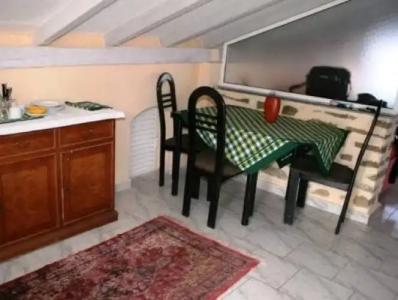 Romantic Palace Beach Apartments - 19