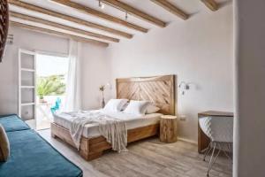 Orkos Beach, Mikri Vigla