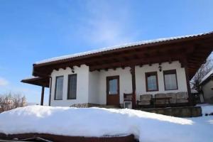 Complex Ristanite Guest house, Elena