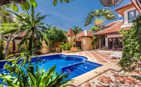 Chateau Dale Boutique Resort Spa Villas - 11