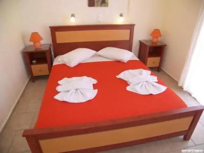 Captain Manolis - 12