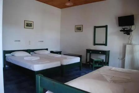 Siroco's Rooms And Studios - 18