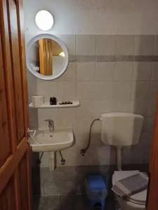 Siroco's Rooms And Studios - 33