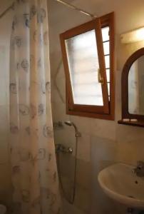 Siroco's Rooms And Studios - 7