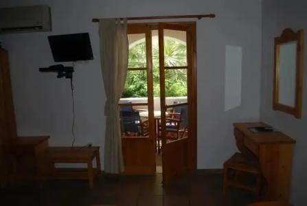 Siroco's Rooms And Studios - 52